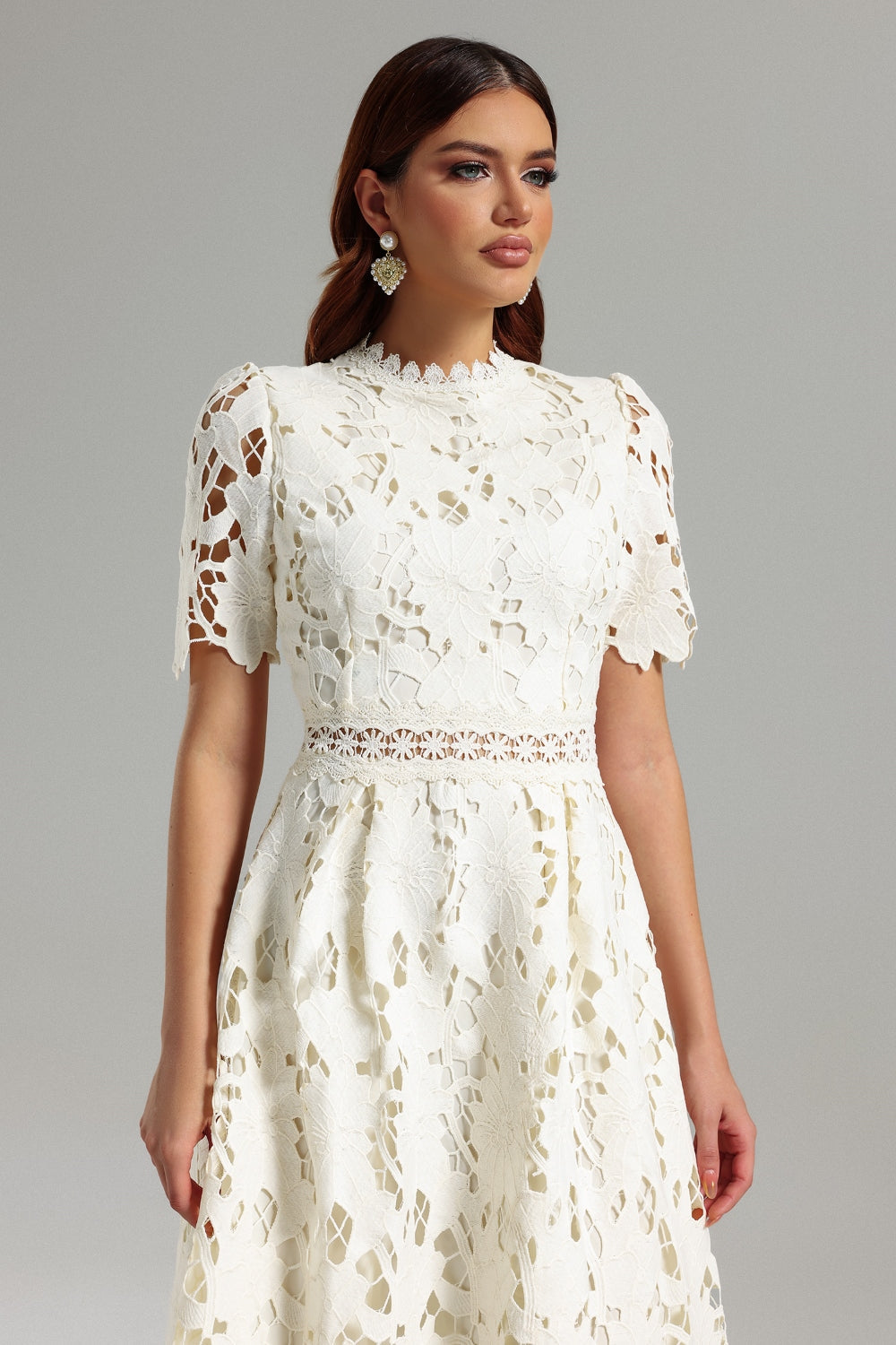 Bloom Lace Elegance Elbise