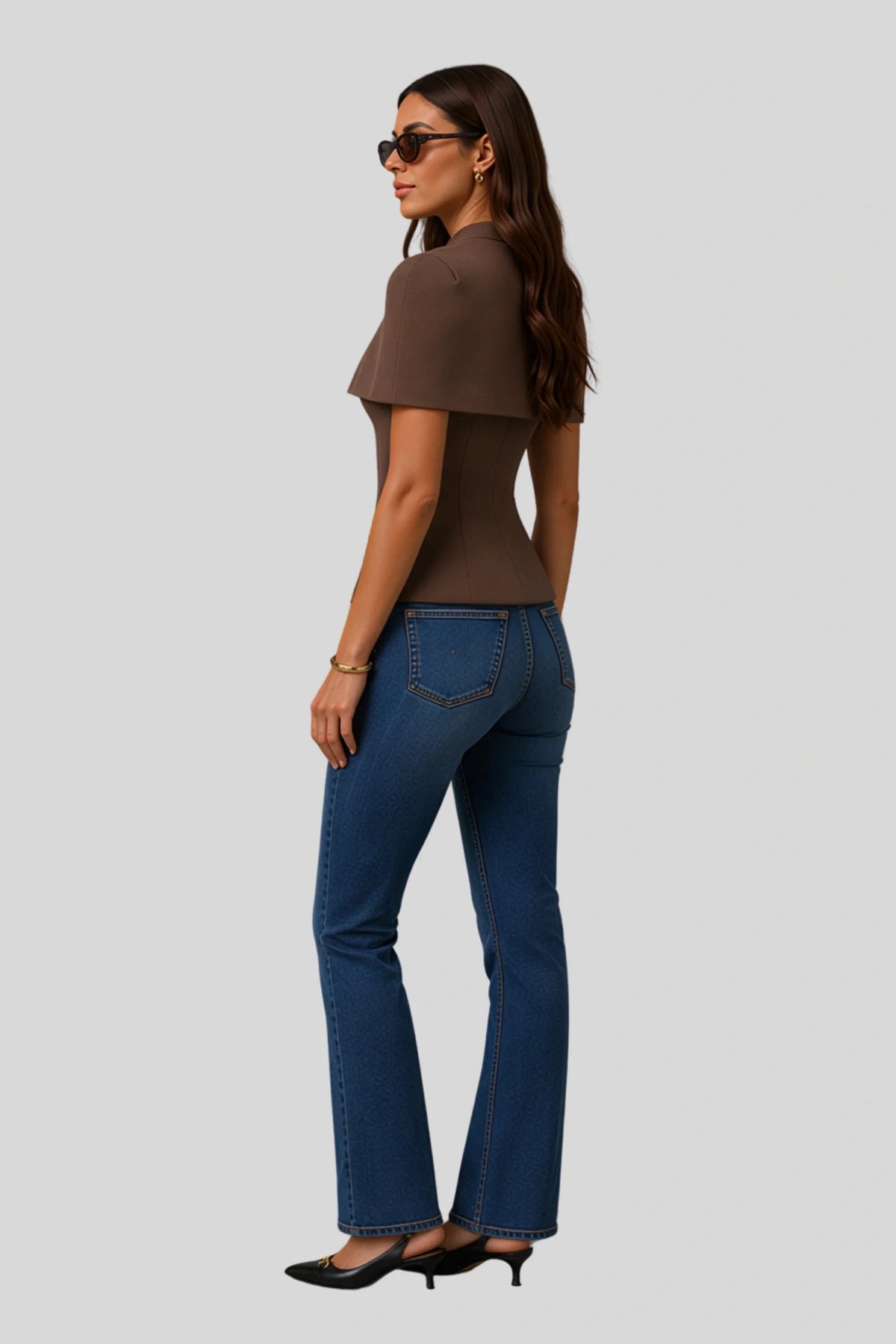 Pelerin Kollu Anahtar Deliği Detaylı Peplum Üst
